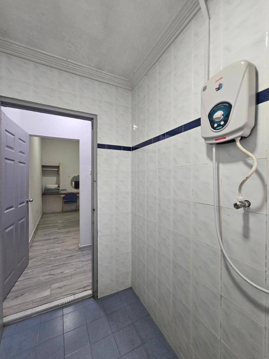 Melody Whole Or Suite Room - Housity