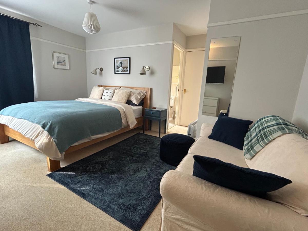 En-Suite rooms, Colyford - Housity