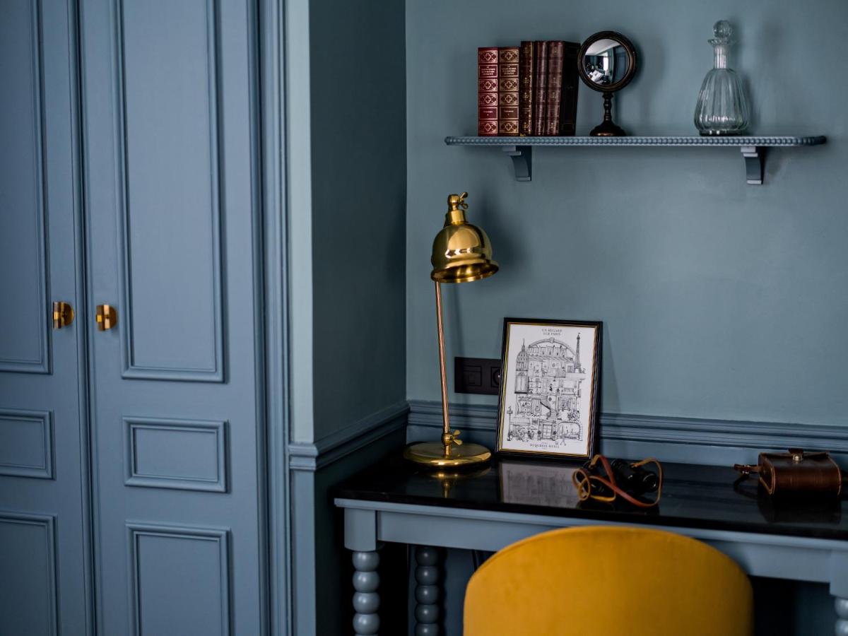 Bibliothèque dans l'hôtel