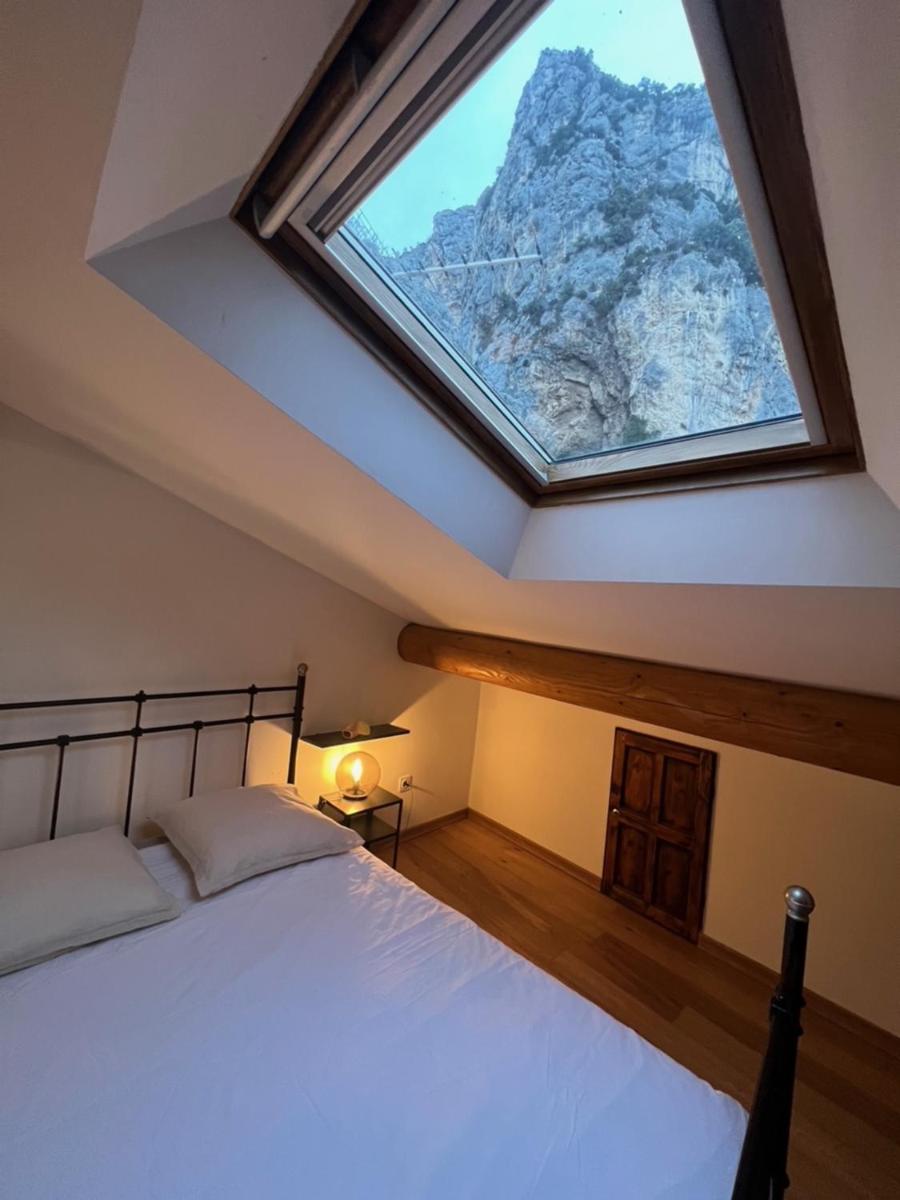 La Bonne Etoile - The Good Star - Housity