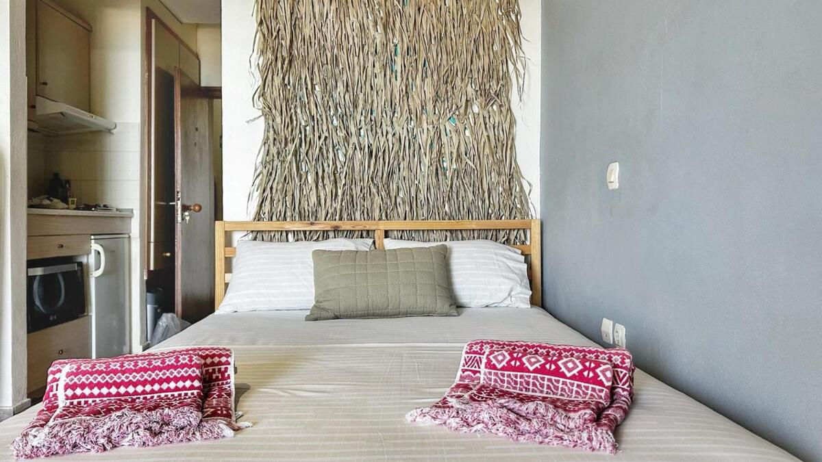 Akasha Waves - Housity
