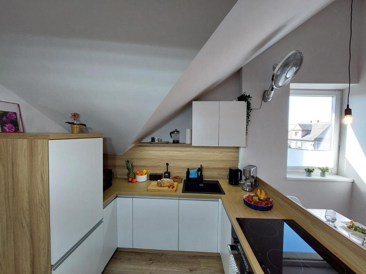MR HOME APARTMENTS - Limba - Housity