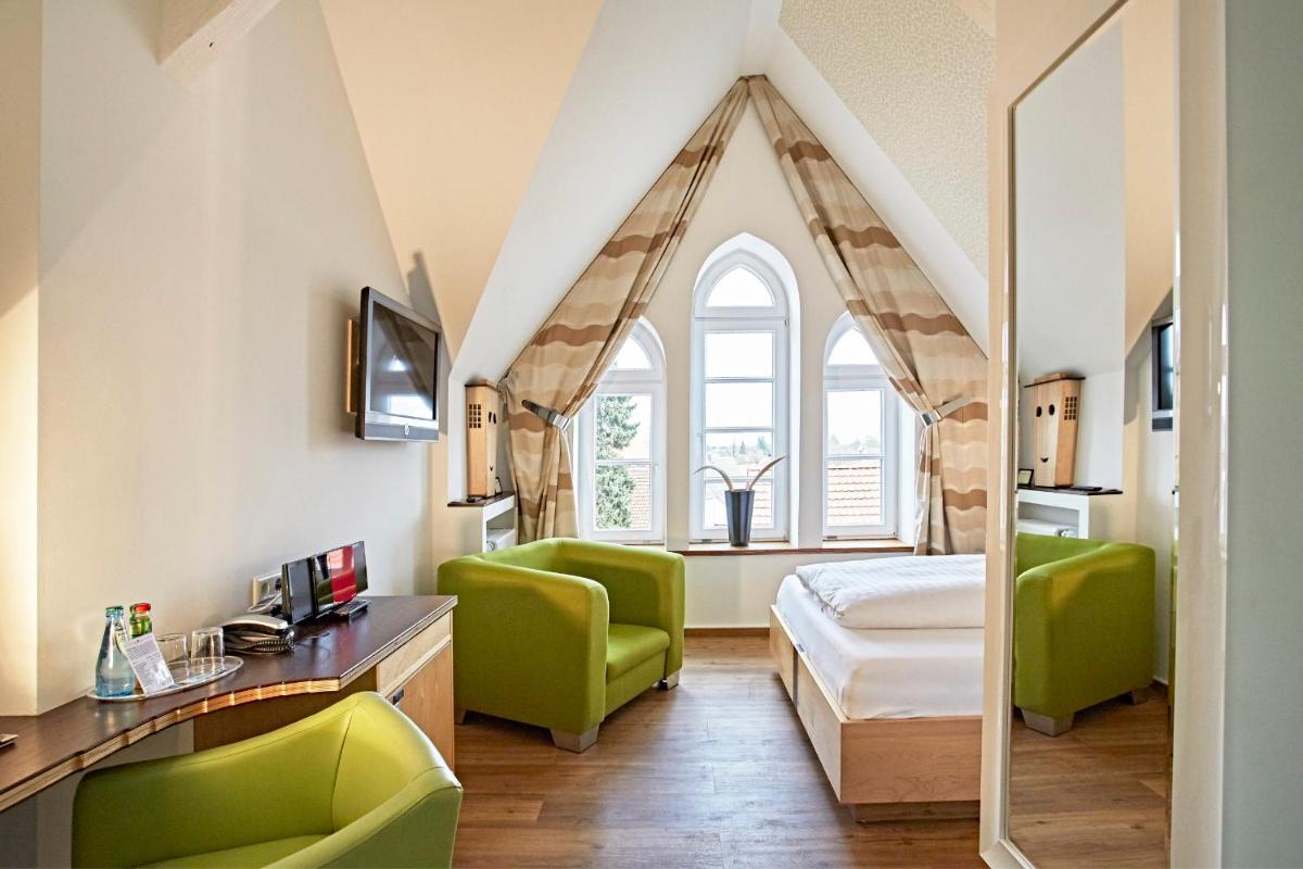 Hotel Zur Wartburg - Housity
