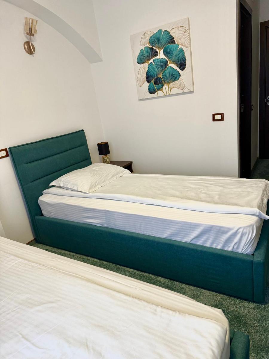 Hotel Palace - Hizvo