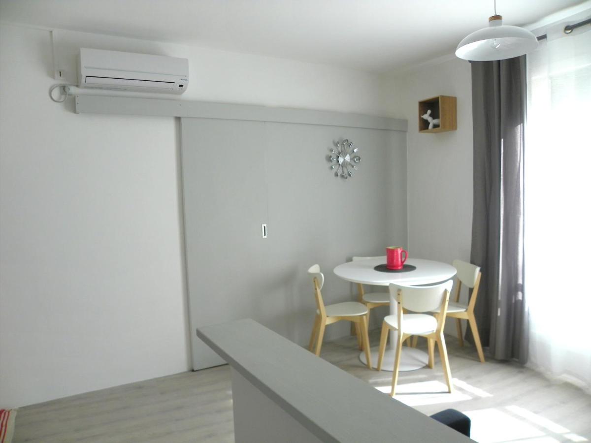 Provencal Vintage Cocoon - Housity