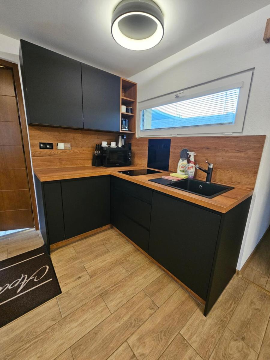 Apartmány Lenka Bešeňová 104 - Housity