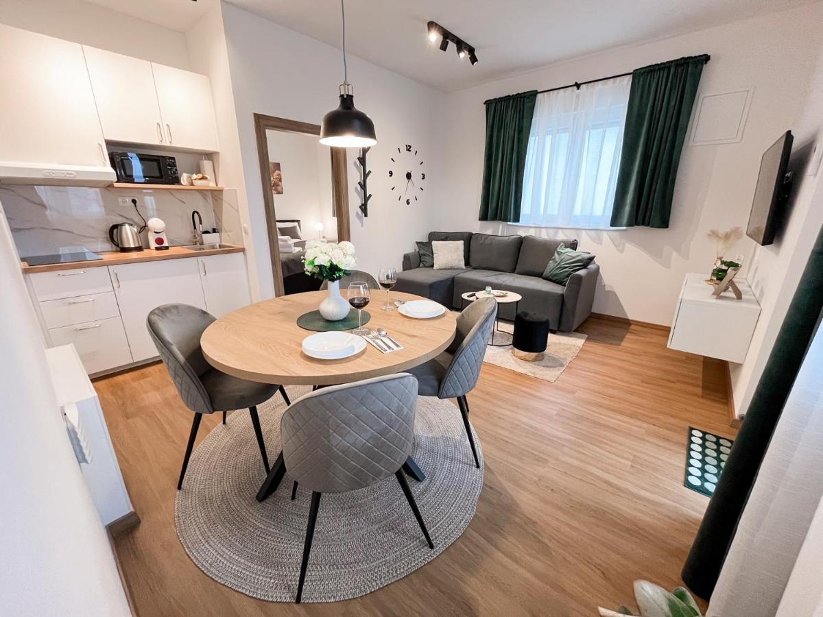 Apartments BINGO - Zagreb airport - Housity