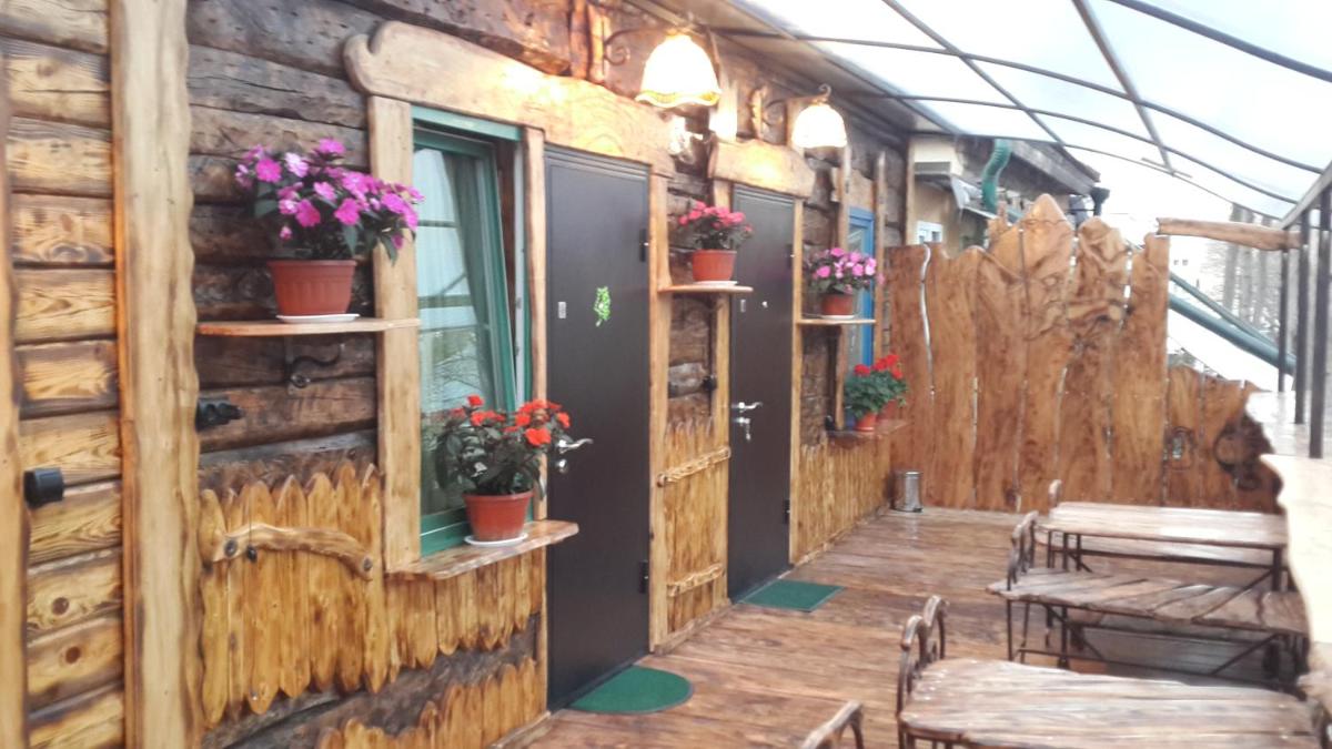 Guesthouse Skazka na Yaroshenko - Housity