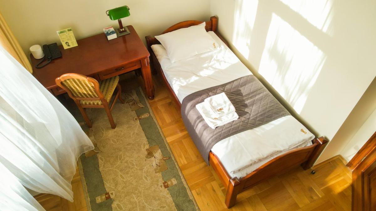Dom rekolekcyjny Vincentinum - Housity