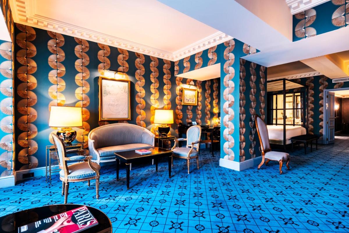 Coin salon dans l'établissement Hôtel de Berri Champs-Élysées, a Luxury Collection Hotel