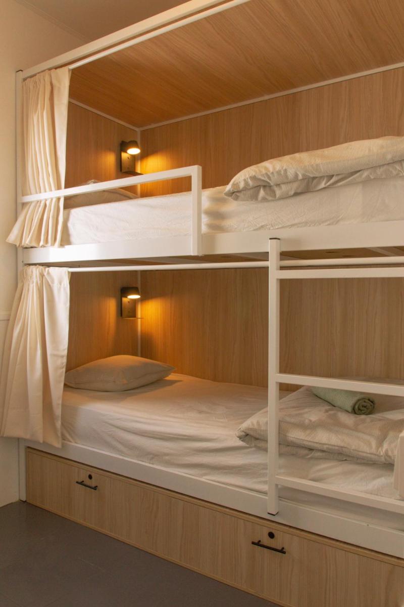 The Lighthouse Hostel - Housity