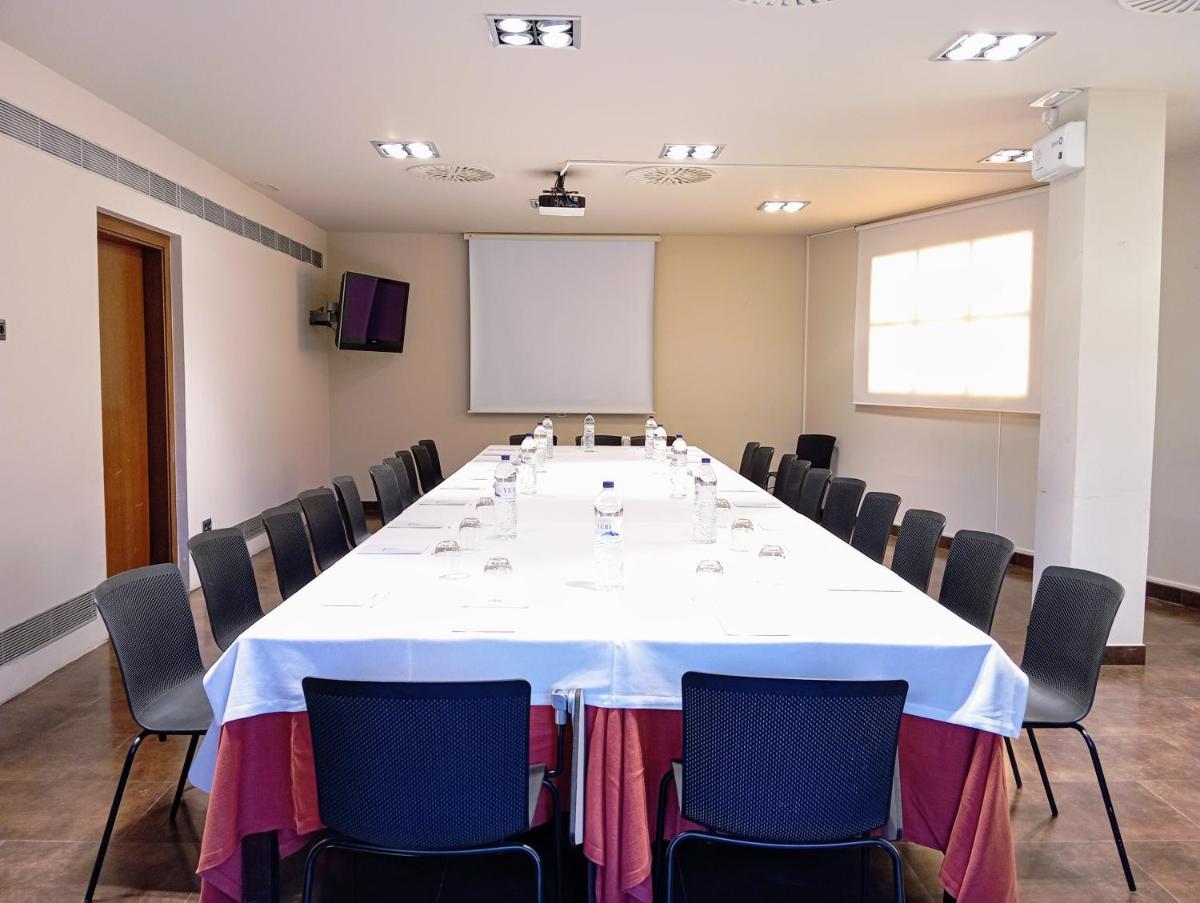 Zona business o sala de conferencias en Hotel Villa Paulita