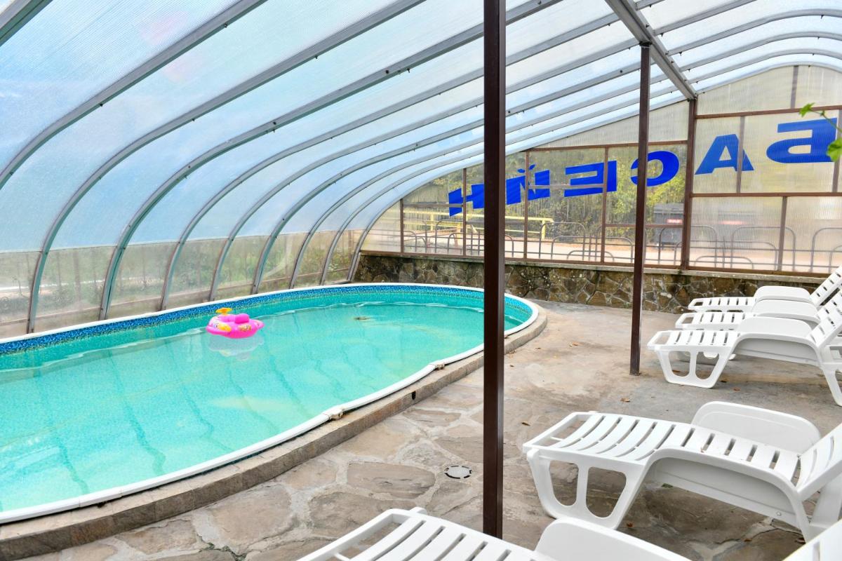 Blyan Family Hotel - Housity