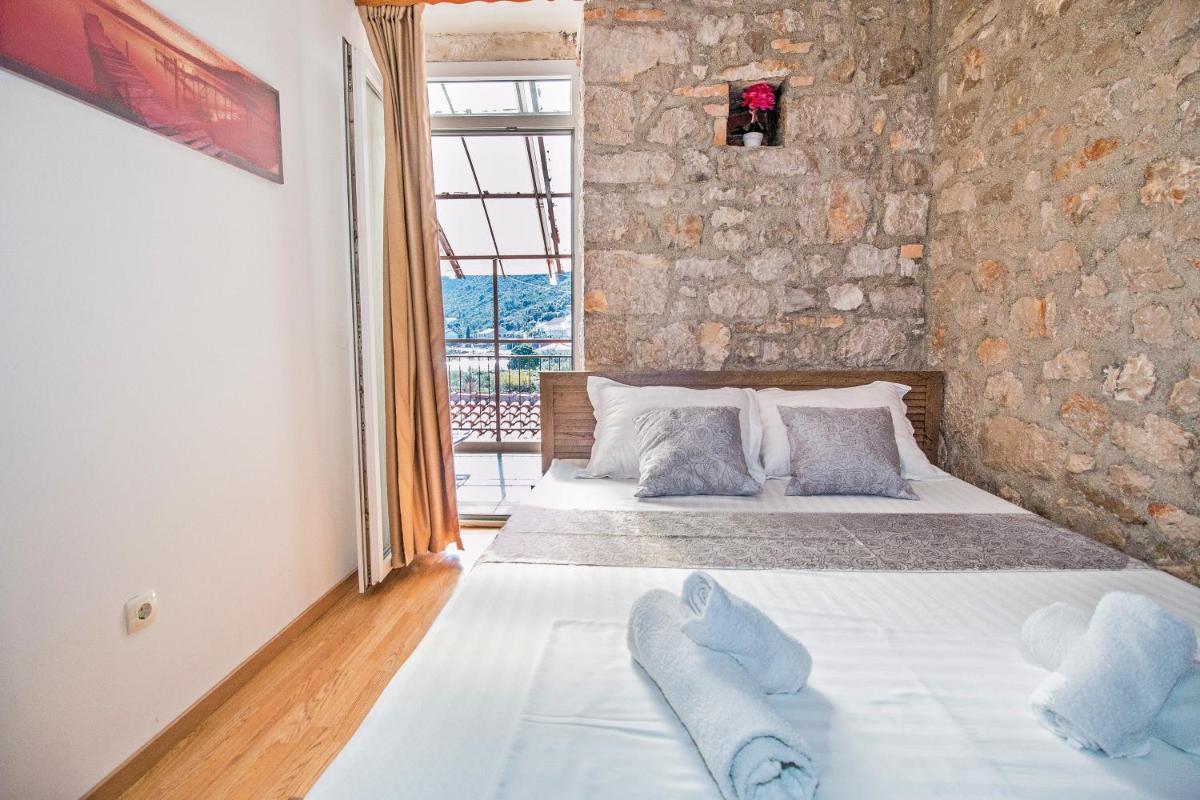 Dream House Rajic - Housity