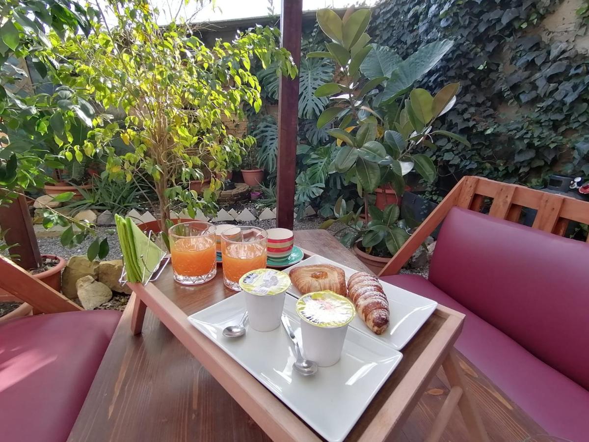 Dimora Bed and Breakfast - Housity