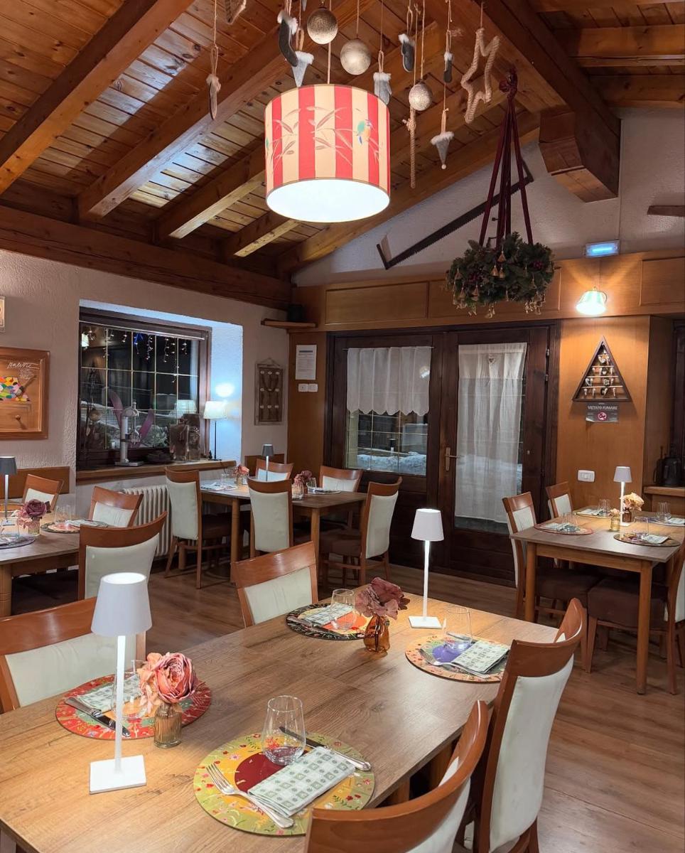 Hotel Coeur Du Village - Housity