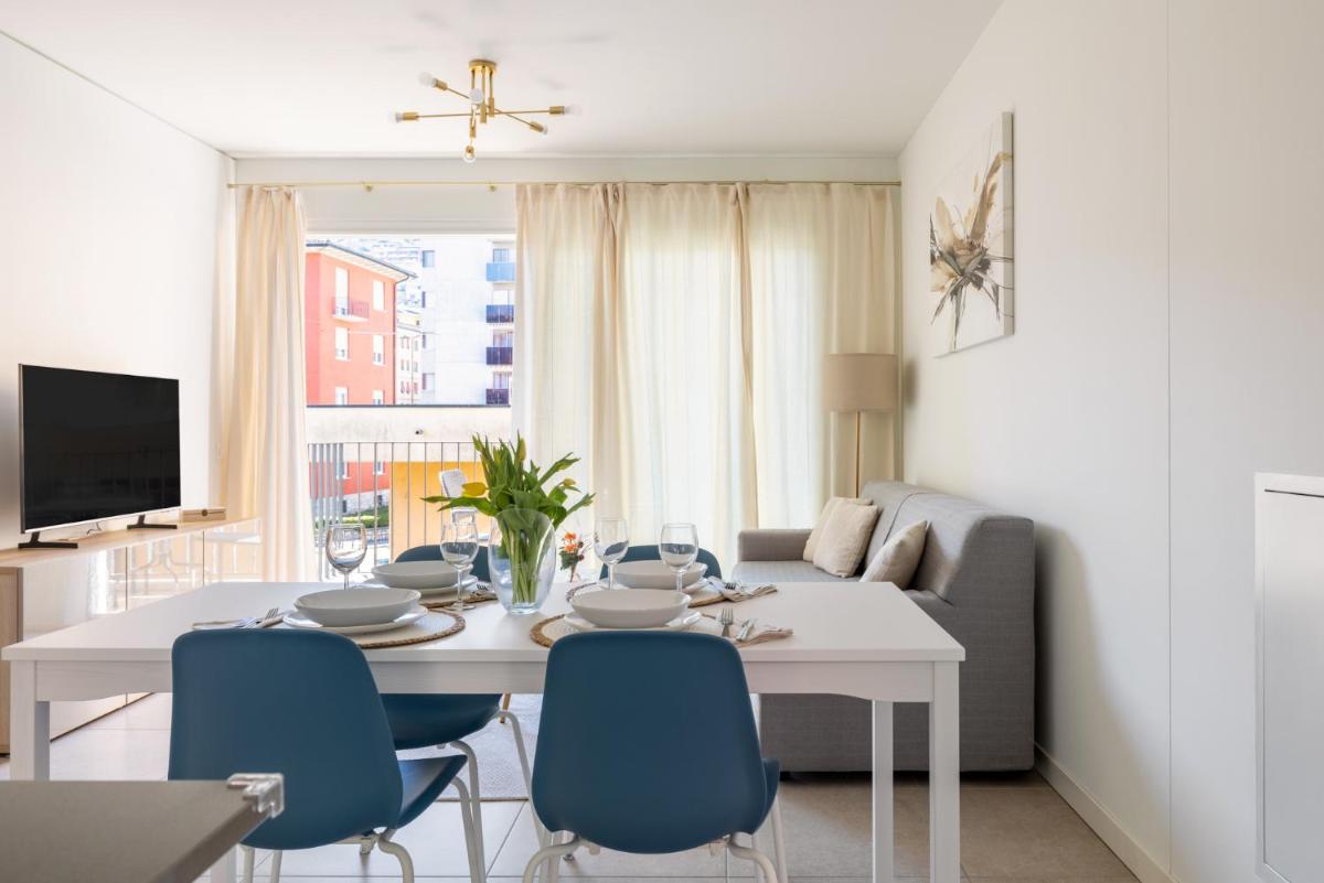Magic Deluxe Suites - Free Parking - Housity