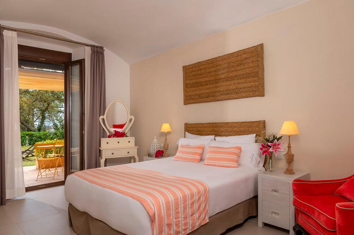 Cama o camas de una habitación en Sant Pere del Bosc Hotel & Spa - Adults Recommended