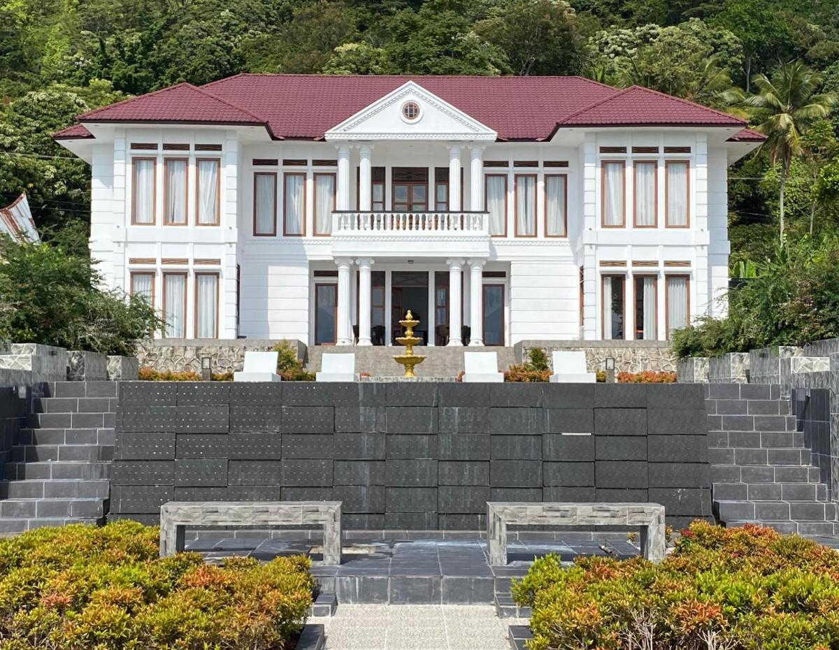 Toba Retreat Mansion and Villas - Housity