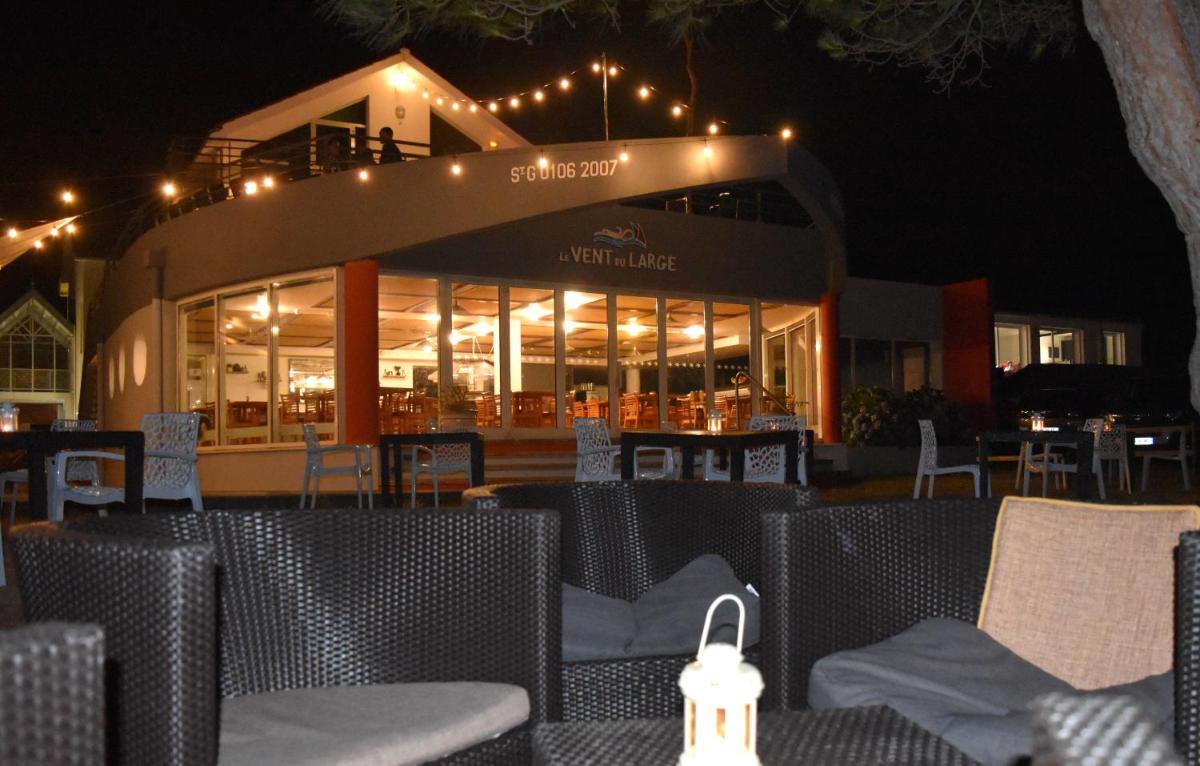 Restaurant ou autre lieu de restauration dans l'établissement TERNELIA Le Vent Du Large