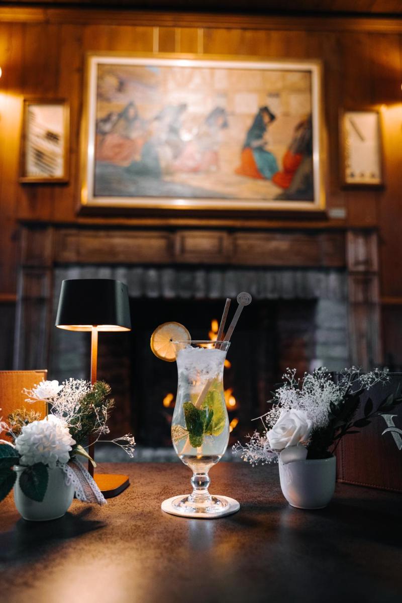 Boissons dans l'établissement Les Violettes Hotel & Spa