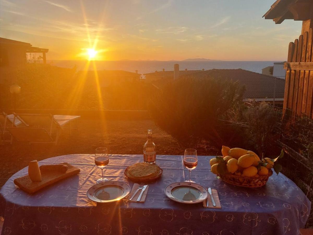 "Sardinia Blue Home" Vista mare, tramonti mozzafiato su Golfo Asinara, giardino, parking e Wi-Fi - Hizvo