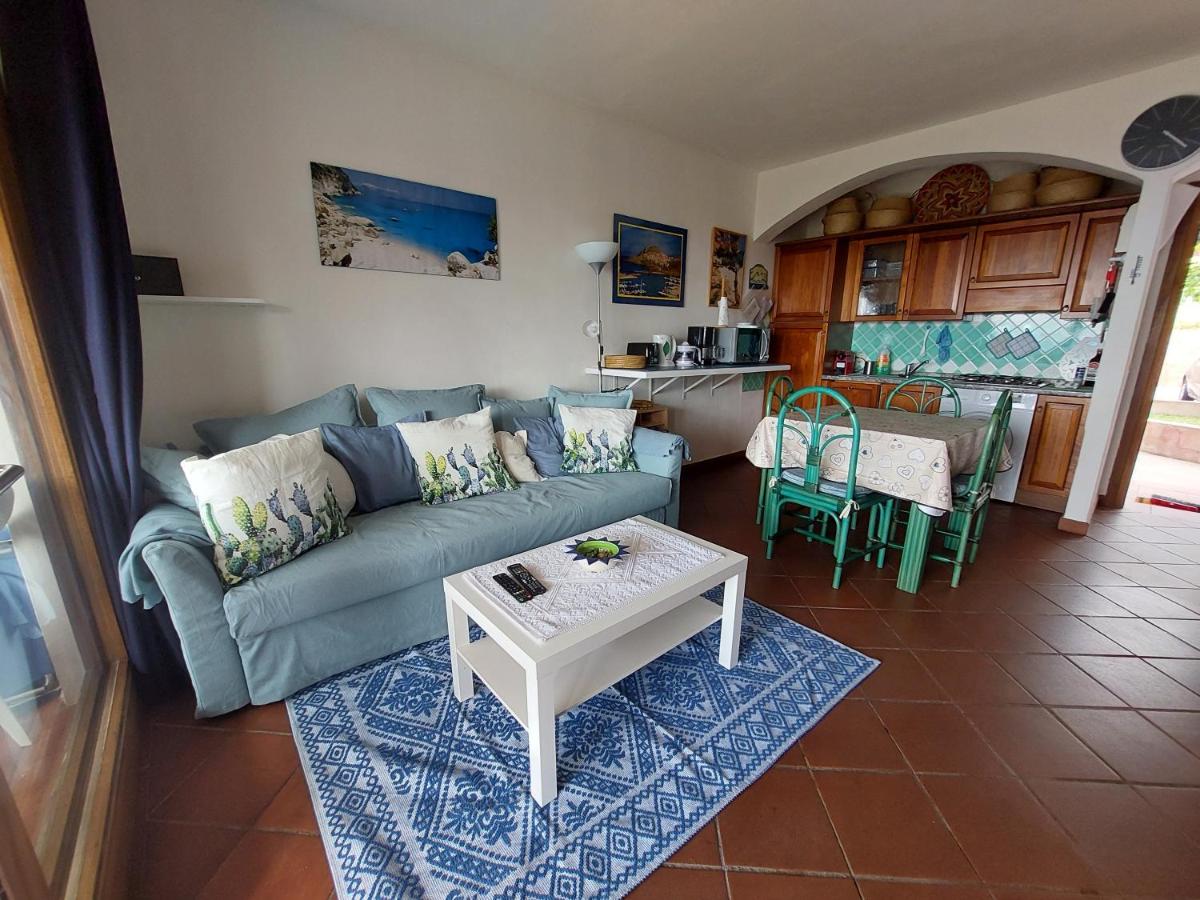 "Sardinia Blue Home" Vista mare, tramonti mozzafiato su Golfo Asinara, giardino, parking e Wi-Fi - Hizvo