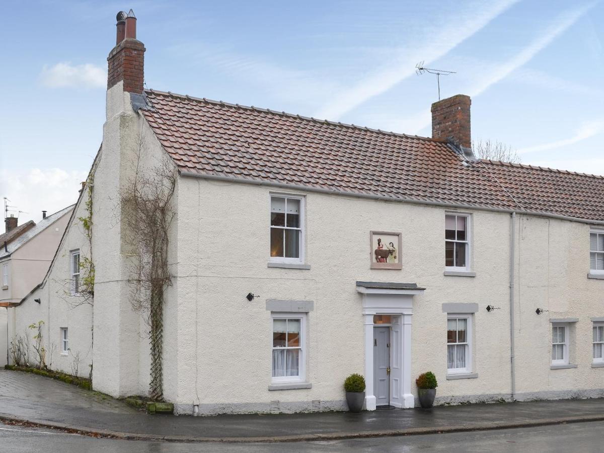 The Dun Cow - Housity