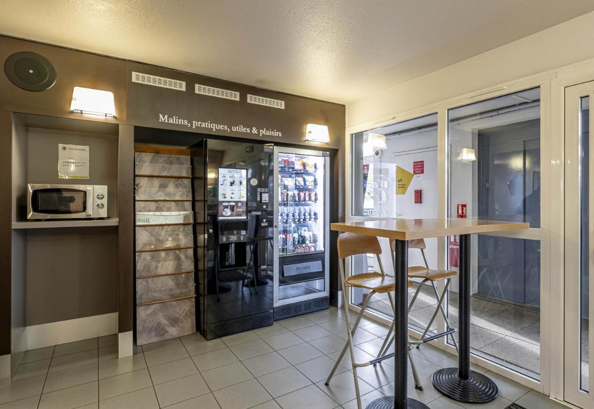 B&B HOTEL Bordeaux Mérignac Hôtel de Ville - Housity