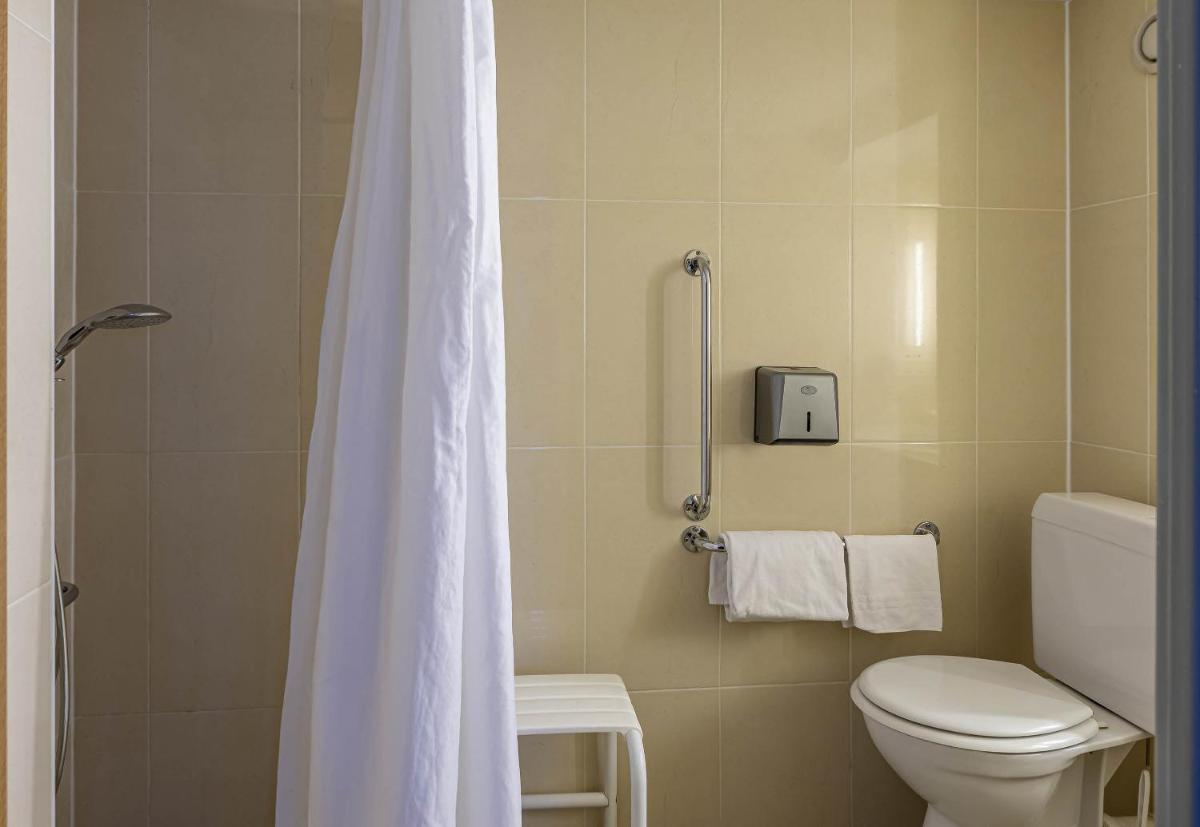 B&B HOTEL Bordeaux Mérignac Hôtel de Ville - Housity