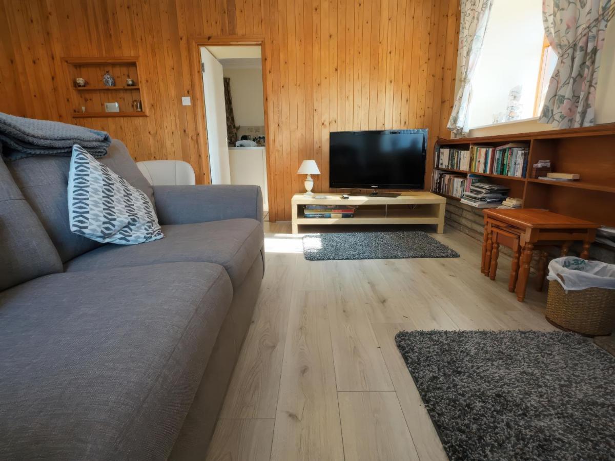 Wood End - Housity