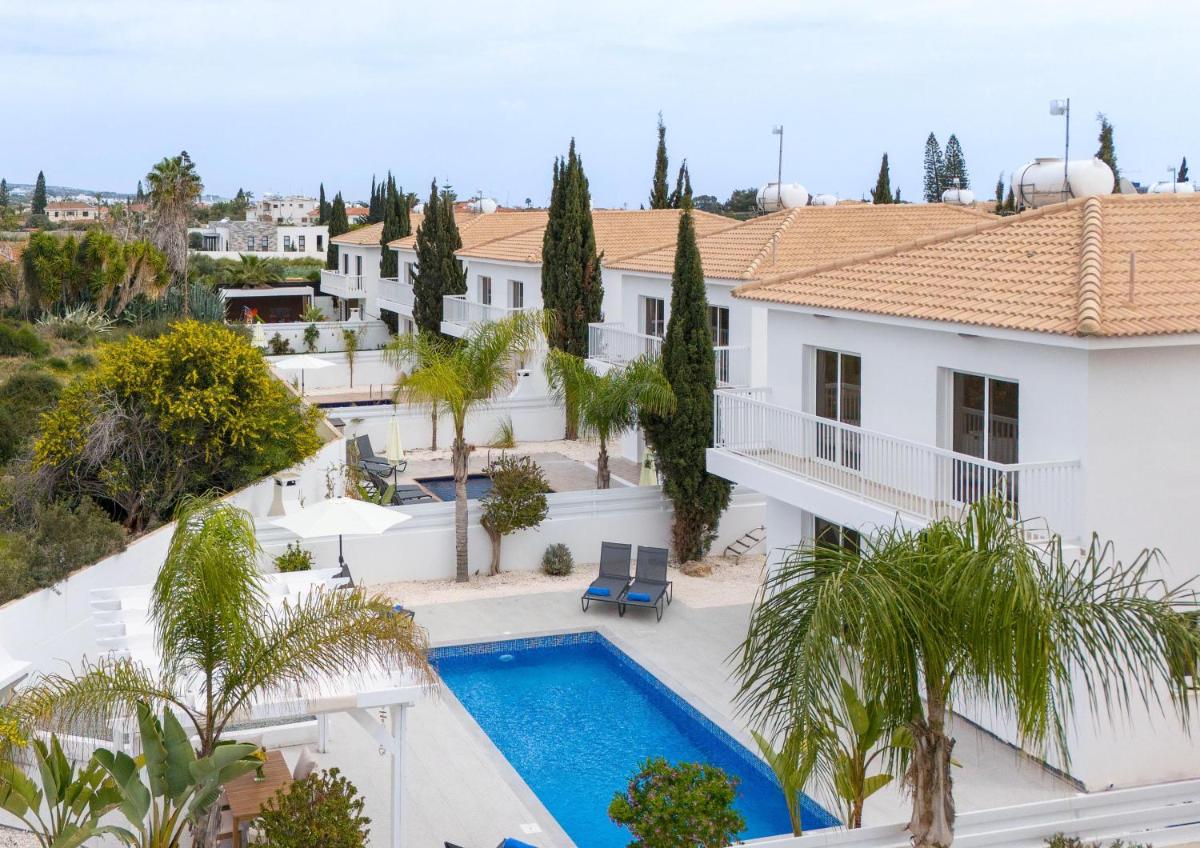 LuxVillasRentals Ayia Napa - Housity