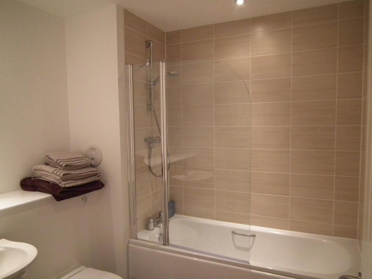 Edinburgh Western Harbour - Housity