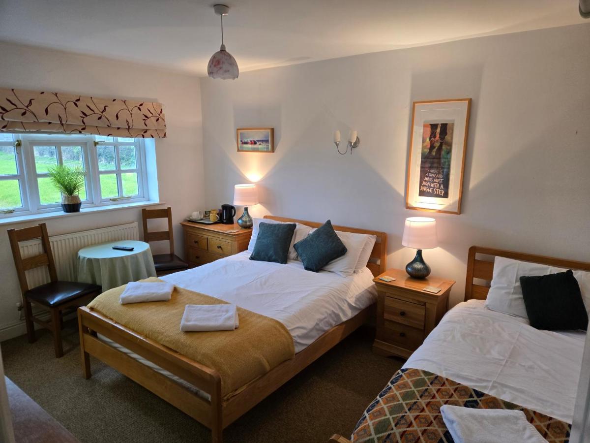 Wayside B&B - Housity