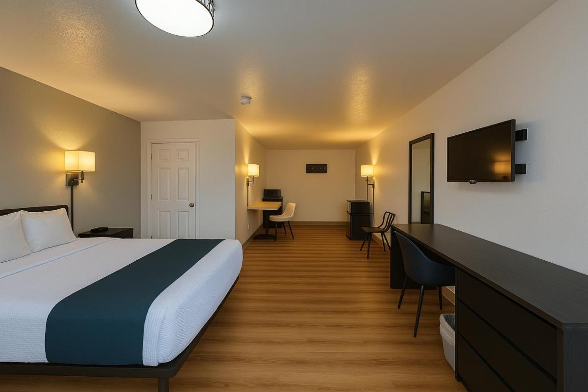 Motel 6-Duluth, MN - Housity