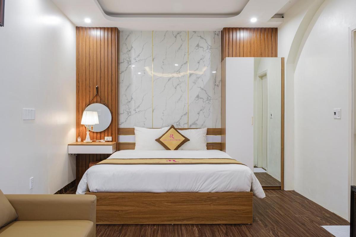Roza Palace Cat Ba - Housity
