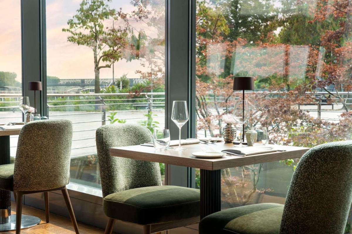 Ein Sitzbereich in der Unterkunft Hyatt Regency Mainz