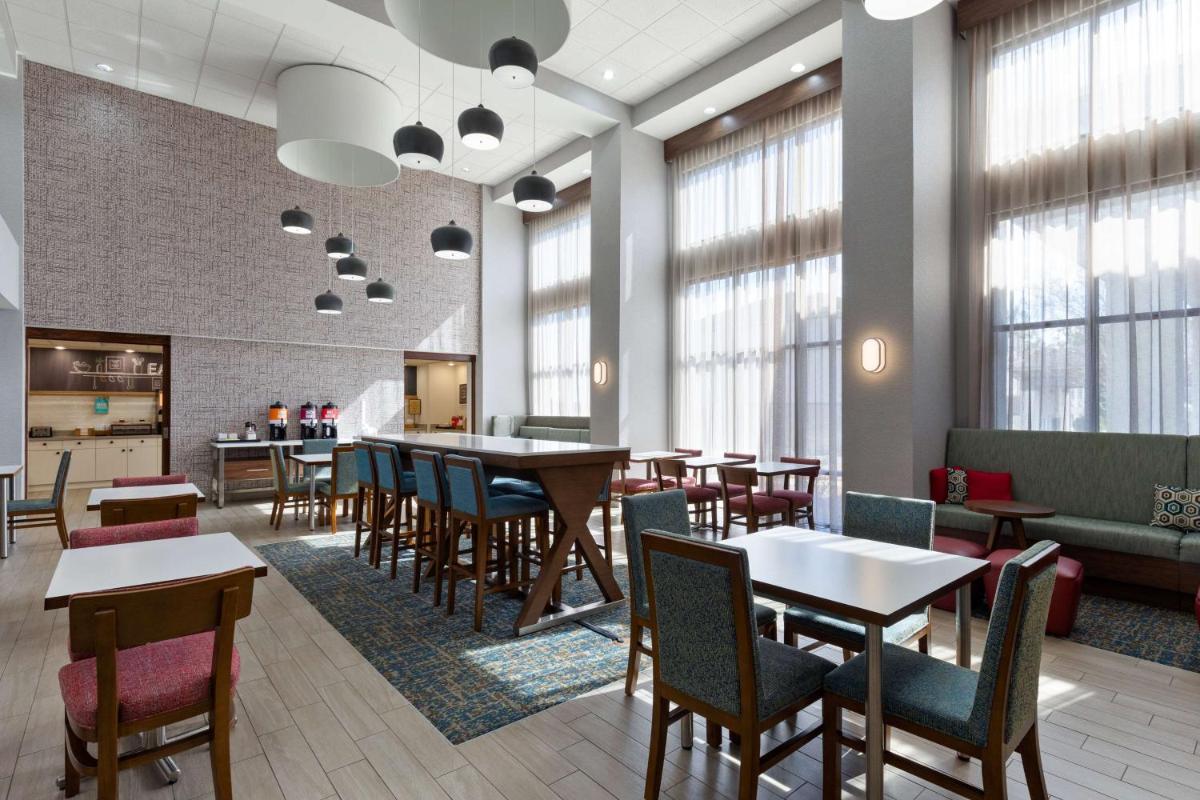 Hampton Inn & Suites Dothan - Housity