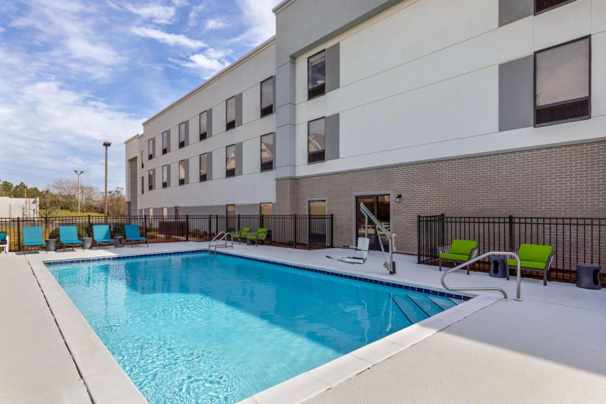 Hampton Inn & Suites Dothan - Housity