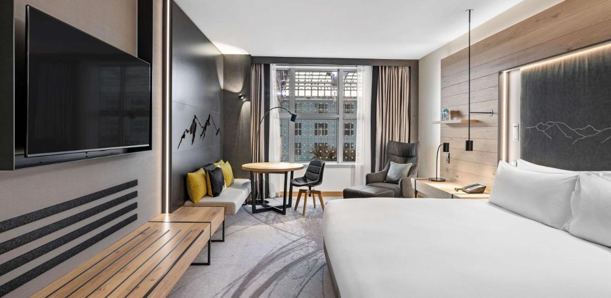 Hilton Munich Airport - Housity