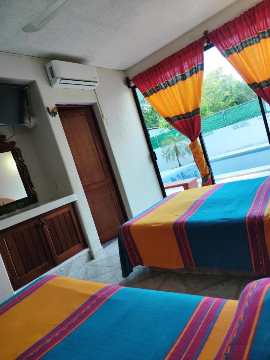 Hotel J.B. - Housity