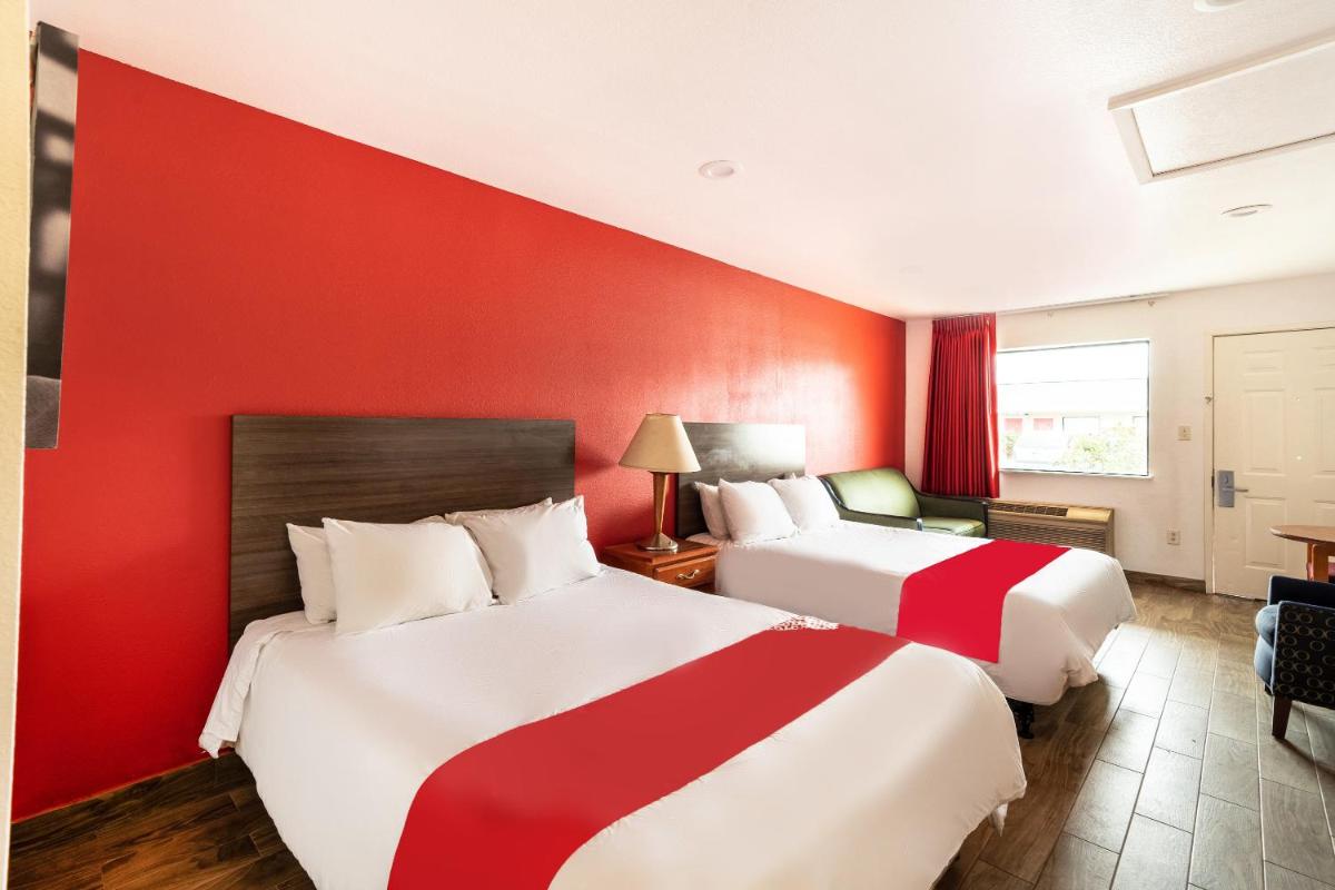 OYO Hotel San Antonio near AT&T Center - Housity