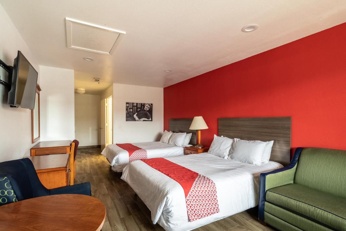 OYO Hotel San Antonio near AT&T Center - Housity