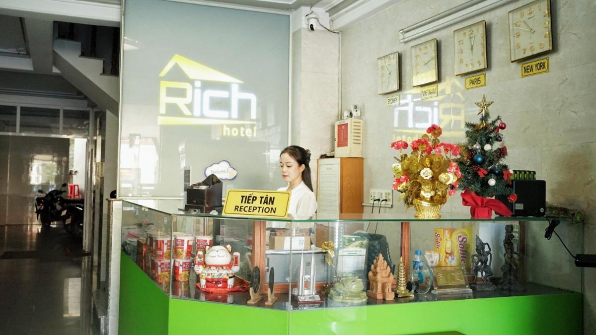 Rich Hotel - Housity