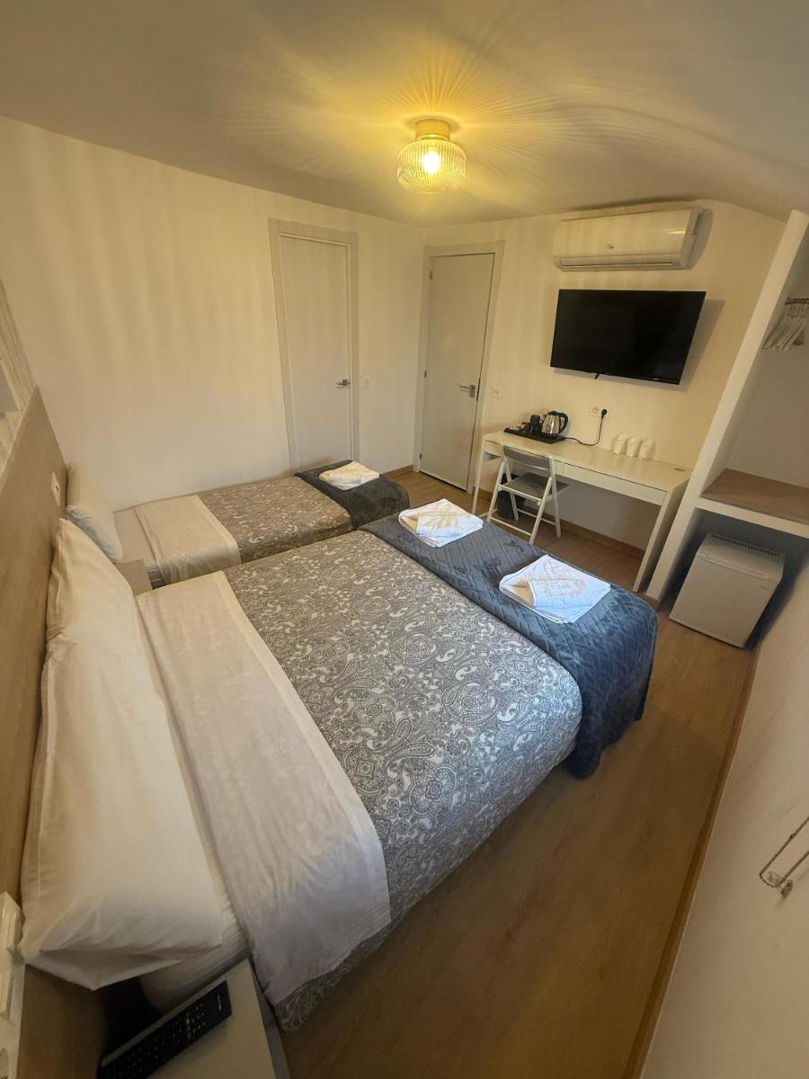 Hostal A Nuestra Senora de La Paloma - Housity
