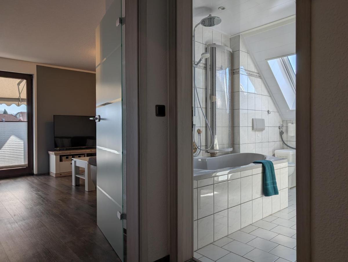 Ferienwohnung Goldbacher Blick - Housity