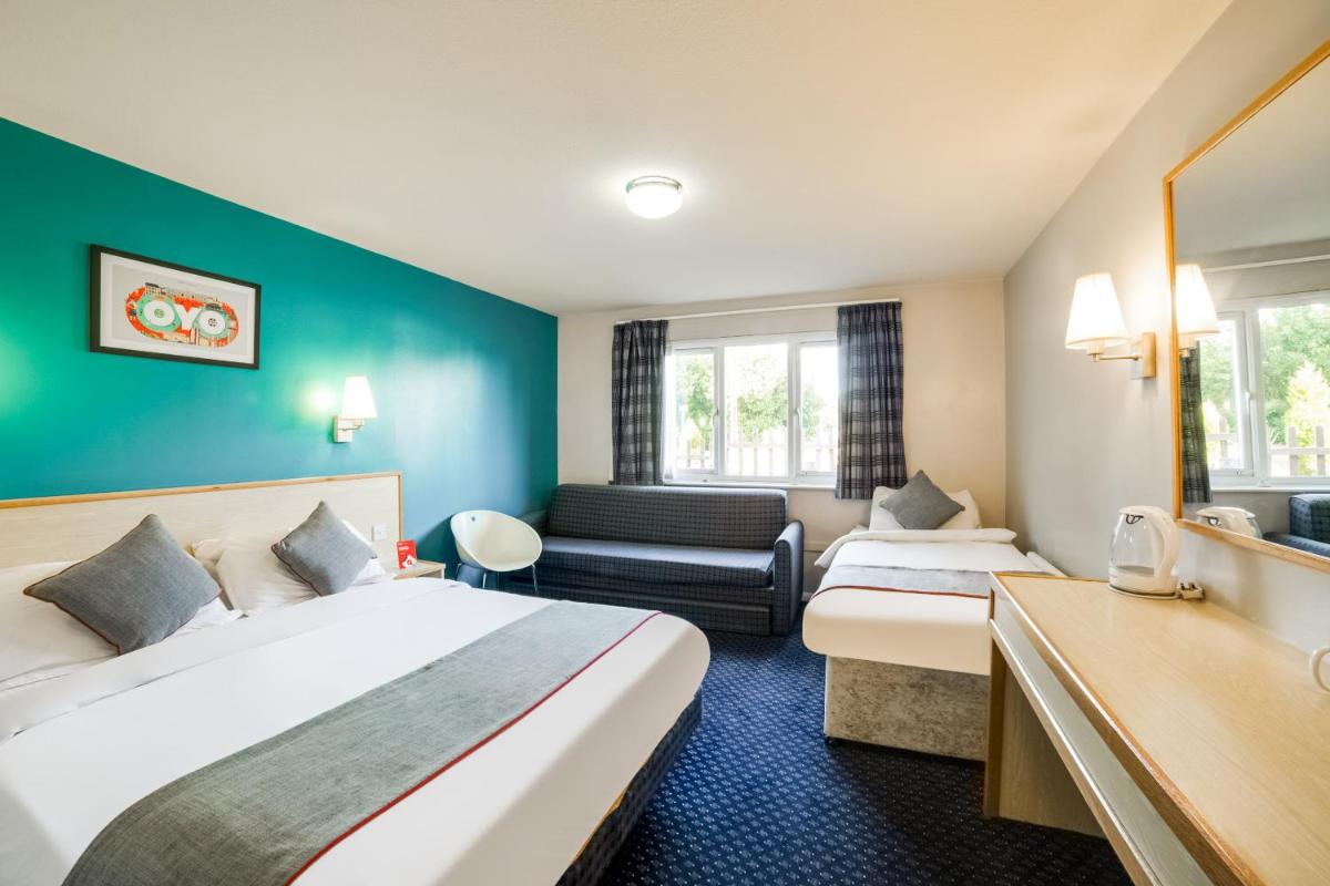 OYO Sunrise Hotel, A46 N Leicester - Housity