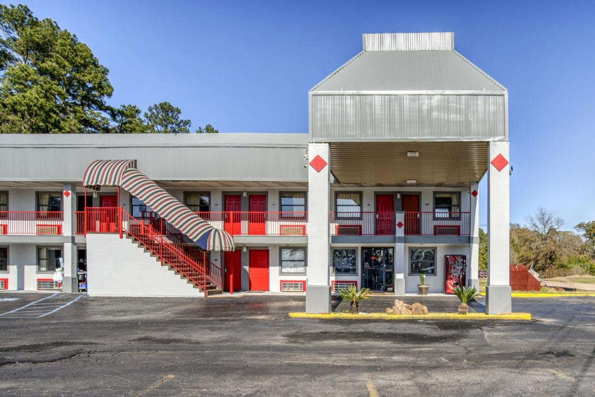 OYO Hotel Pineville LA Hwy 165 - Housity