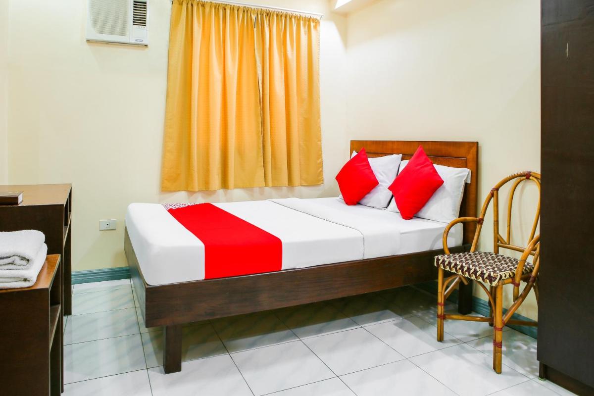 OYO 499 Le Pensione De San Jose - Housity