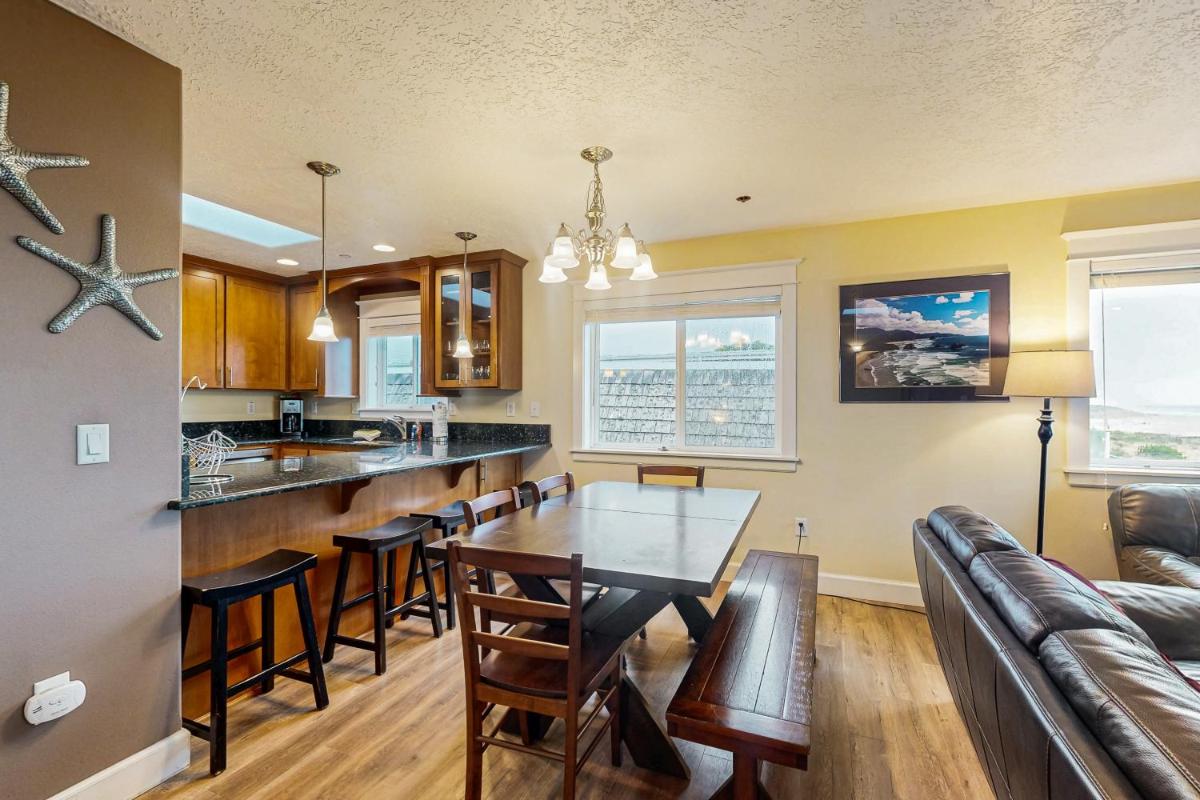 Salt Water Beach House - Housity